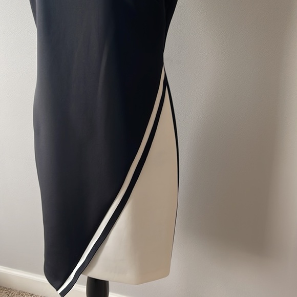 Tommy Hilfiger Scuba Sheath Size 12 - Picture 2 of 7